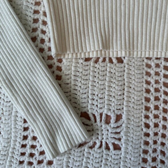 Cropped Turtleneck Ribbed Knit Sweater Top - Picture 2 of 6